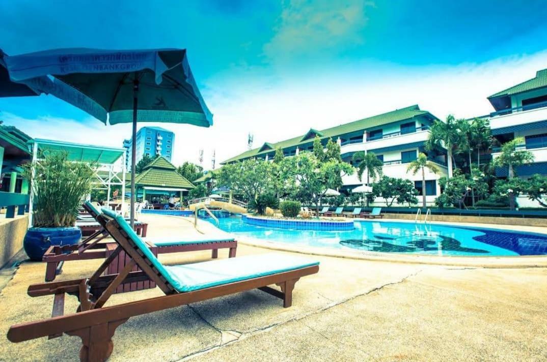 The Circle Residence Jomtien Beach Extérieur photo